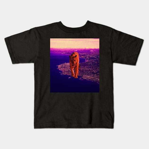 Orange Tiger walk Kids T-Shirt by Frajtgorski